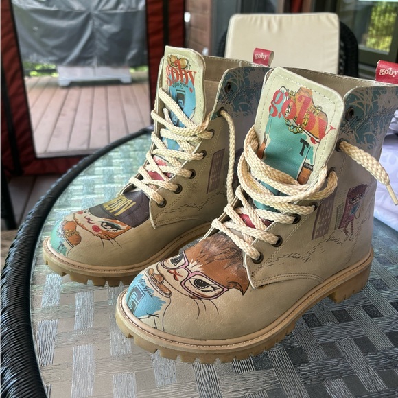 Very kool combat boots ( great for teens going back to school ) - Picture 4 of 8